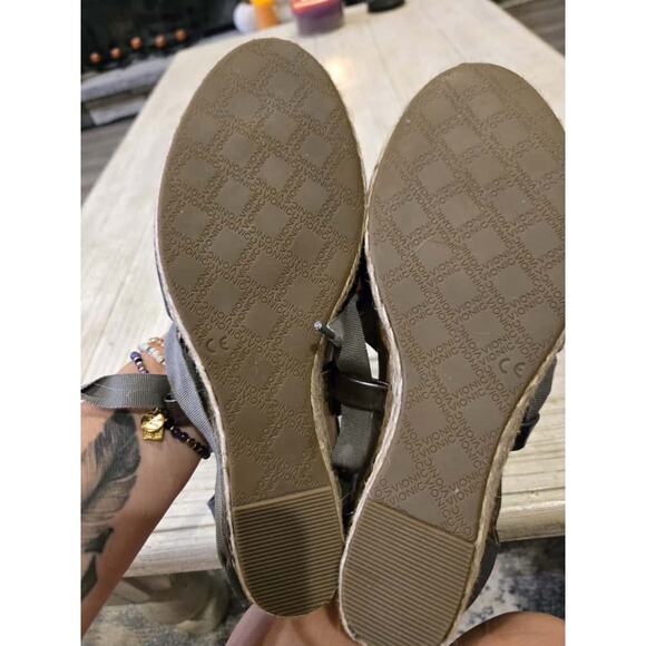 Vionic Kaitlyn Women's Espadrille Wedge Sandals Silver Size 10 - Picture 9 of 11